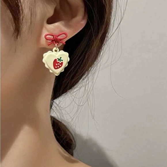 Strawberry Dangle Earrings - Picture 2 of 7